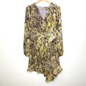 Guess Tiered Ruffle Handkerchief Hem Dress Size 2 Long Sleeve Cinched Cuff